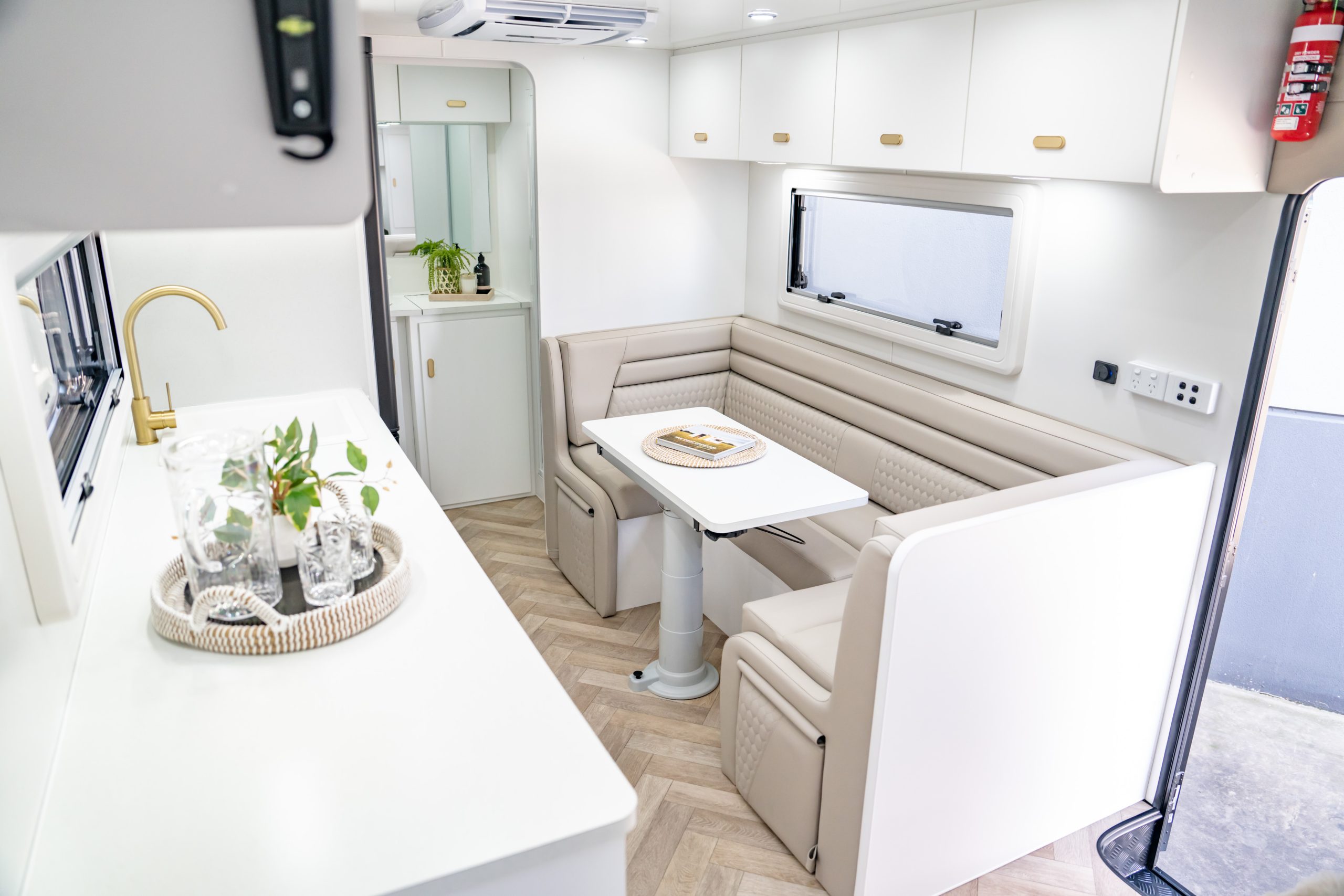 Option RV Distinction lounge
