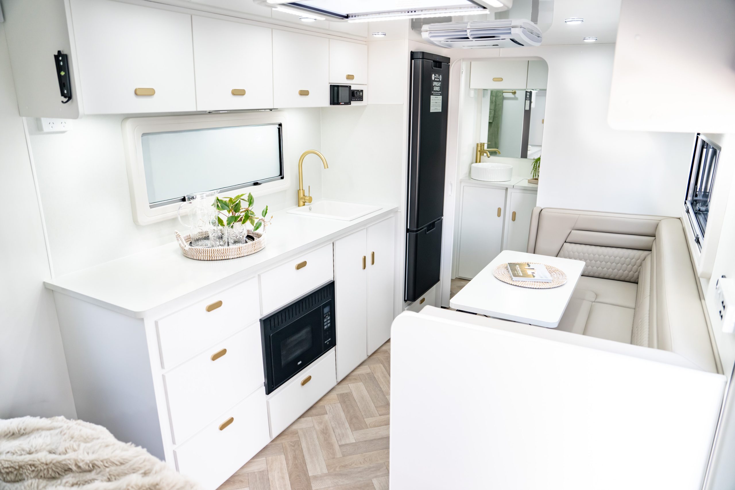 Option RV Distinction kitchen